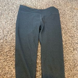 Cropped fabletics leggings